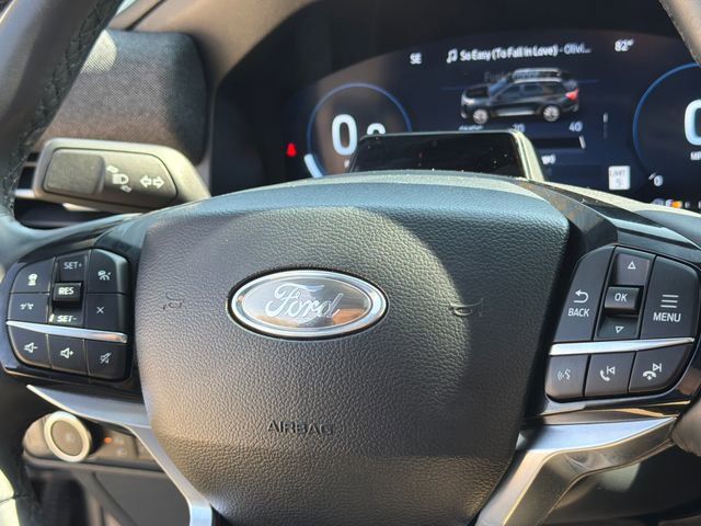 Certified 2025 Ford Explorer Platinum w/ LUX Leather Package image 33