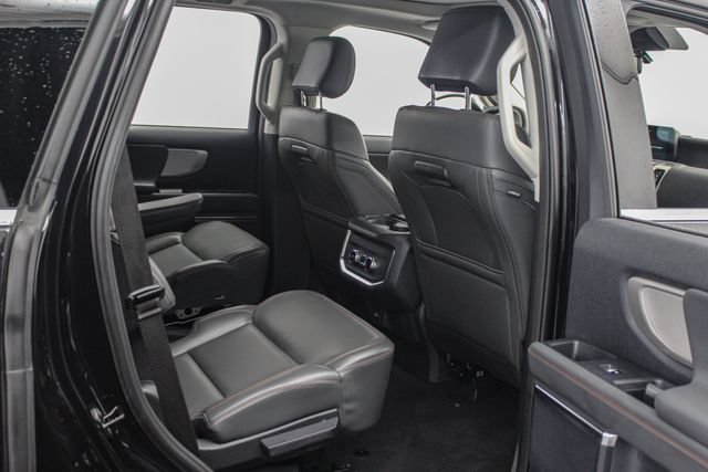 Certified 2025 Ford Expedition Active AWD/4WD image 20