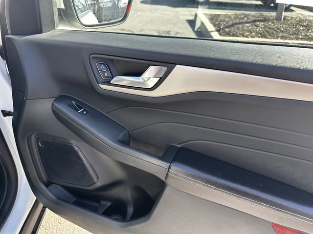 Certified 2022 Ford Escape SEL w/ Technology Package image 37