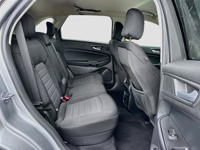 Certified 2022 Ford Edge SE w/ Black Appearance Package AWD/4WD image 26
