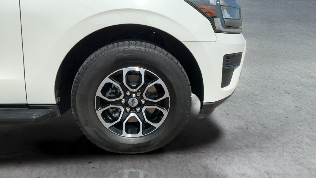 Certified 2024 Ford Expedition Max XLT RWD image 25
