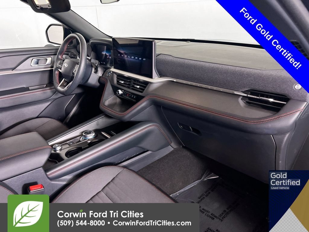 Certified 2025 Ford Explorer ST-Line AWD/4WD image 30
