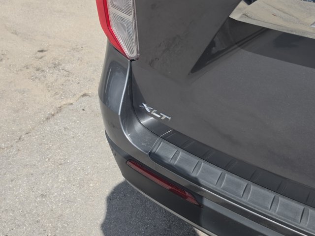 Certified 2023 Ford Explorer XLT w/ Equipment Group 202A RWD image 7