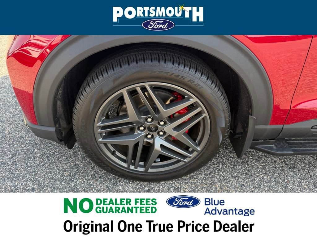Certified 2025 Ford Explorer ST image 33