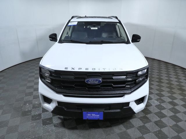 Certified 2025 Ford Expedition Active AWD/4WD image 6