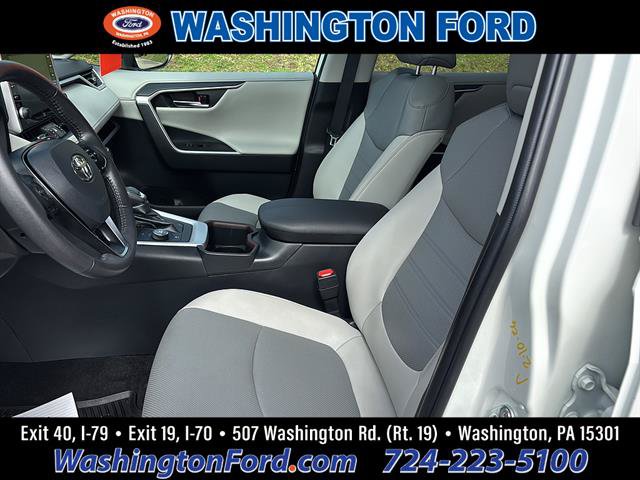 Used 2022 Toyota RAV4 Limited AWD/4WD image 11