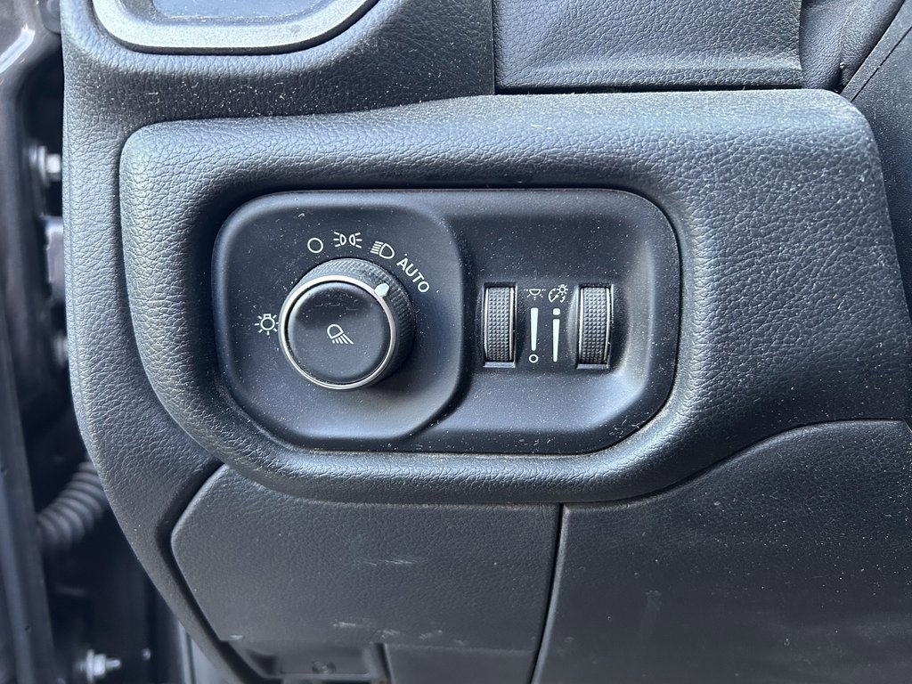 Used 2020 RAM 2500 Tradesman image 10