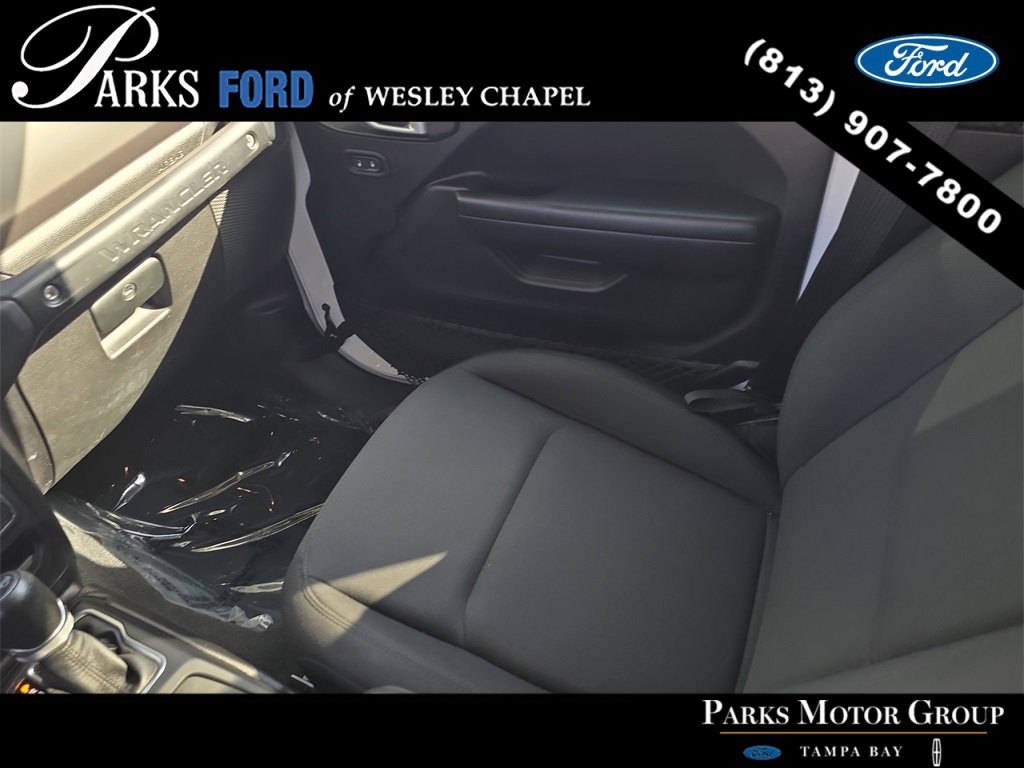 Used 2018 Jeep Wrangler Unlimited Sport S image 13