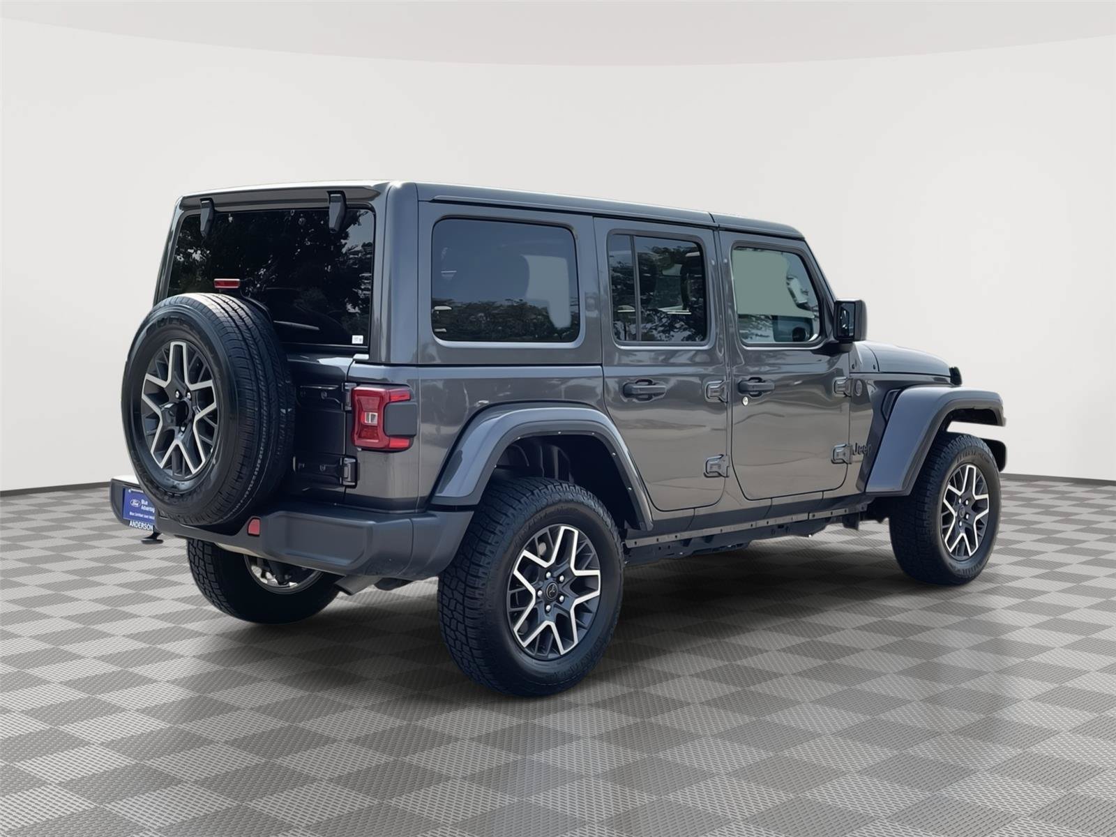 Used 2025 Jeep Wrangler Unlimited Sahara AWD/4WD image 7
