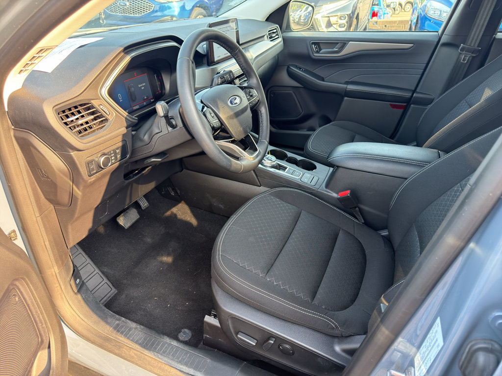 Certified 2024 Ford Escape Active AWD/4WD image 5