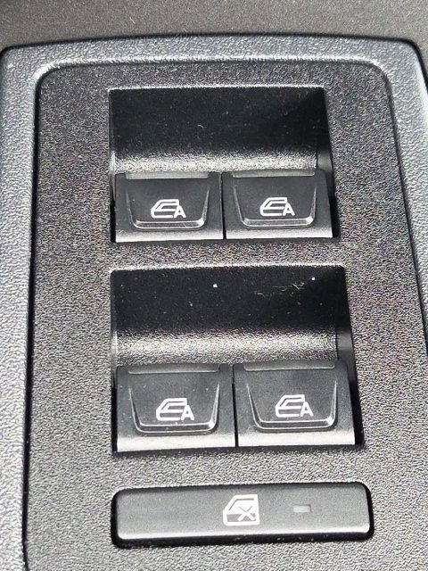 Certified 2023 Ford Bronco Everglades image 32