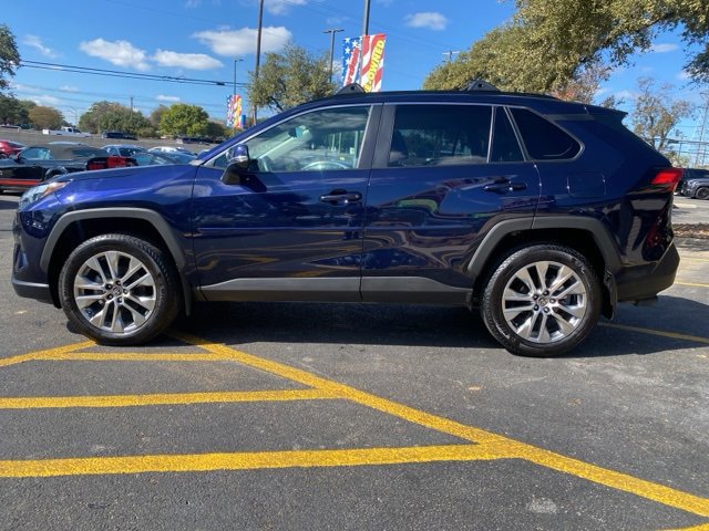 Used 2024 Toyota RAV4 XLE Premium image 2