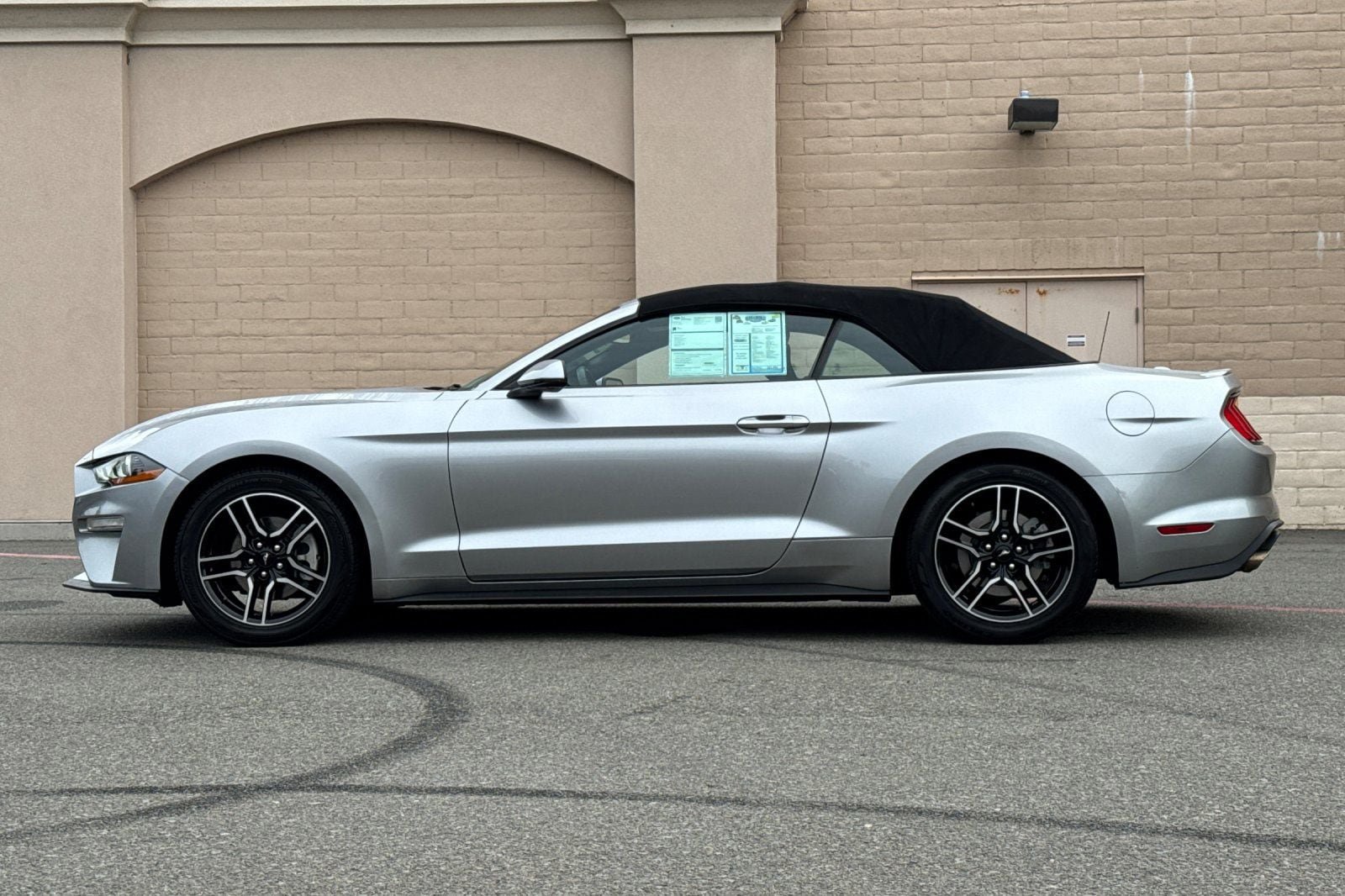 Certified 2020 Ford Mustang Premium RWD image 10