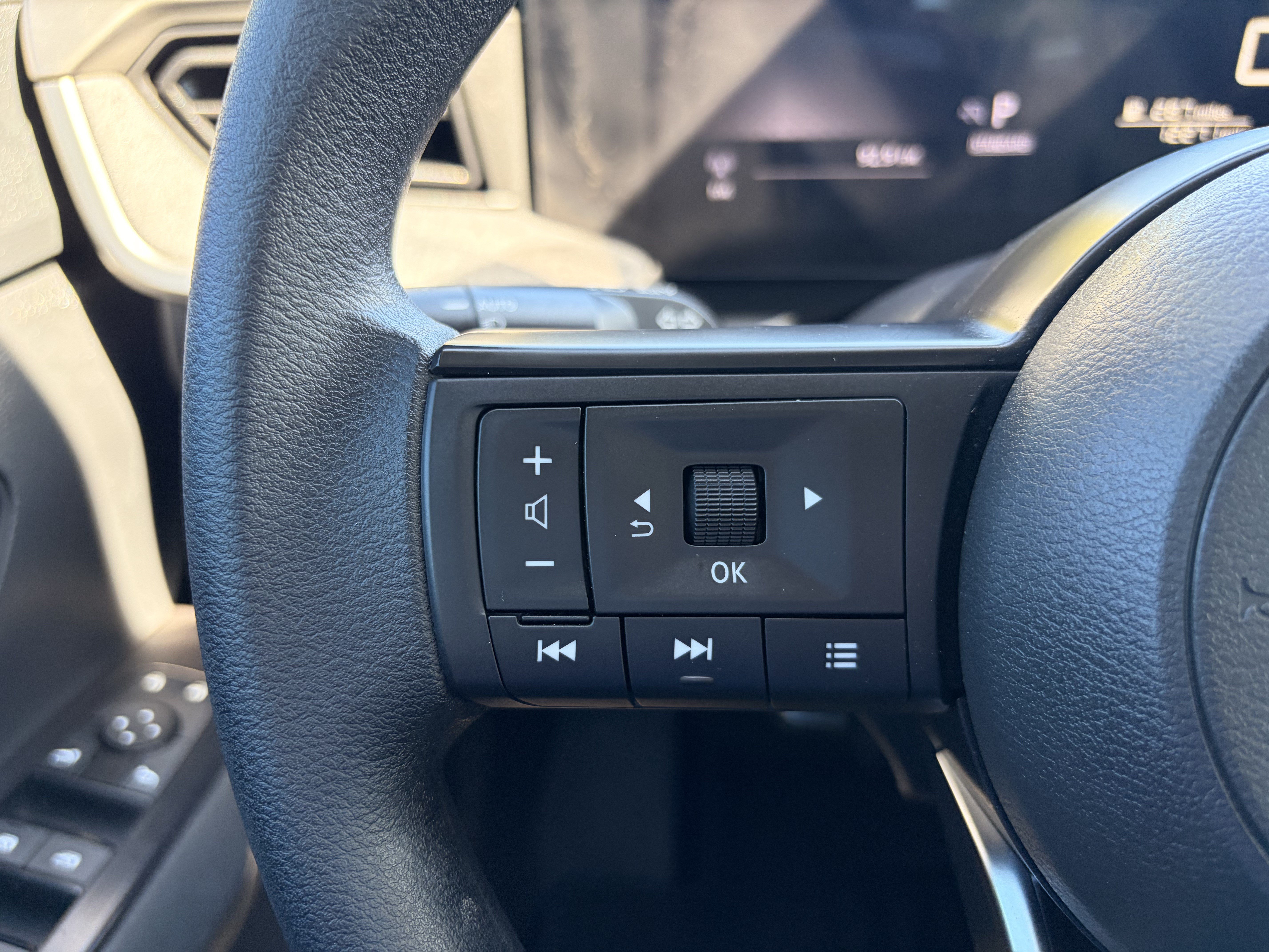 Used 2026 Nissan Kicks S FWD image 17