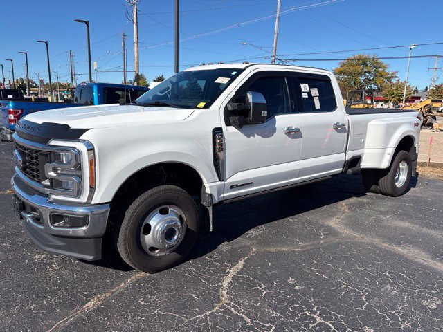 Certified 2023 Ford F350 Lariat w/ Lariat Ultimate Package AWD/4WD image 17