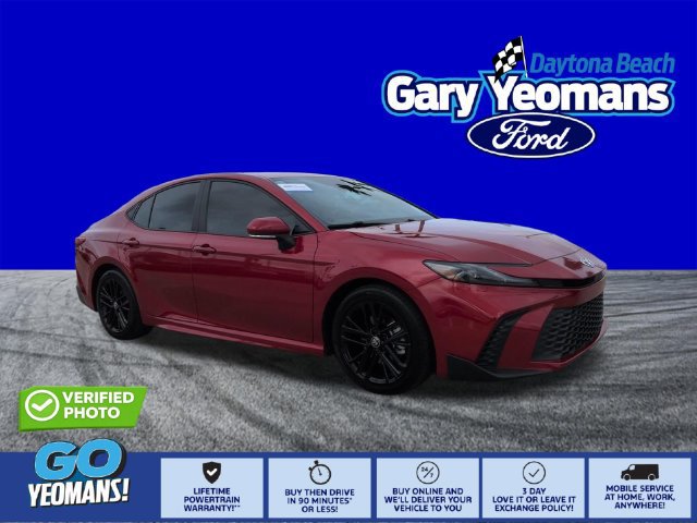 Used 2025 Toyota Camry SE w/ Convenience Package FWD image 1