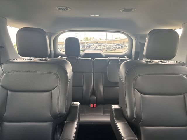 Certified 2023 Ford Explorer XLT w/ Equipment Group 202A AWD/4WD image 29