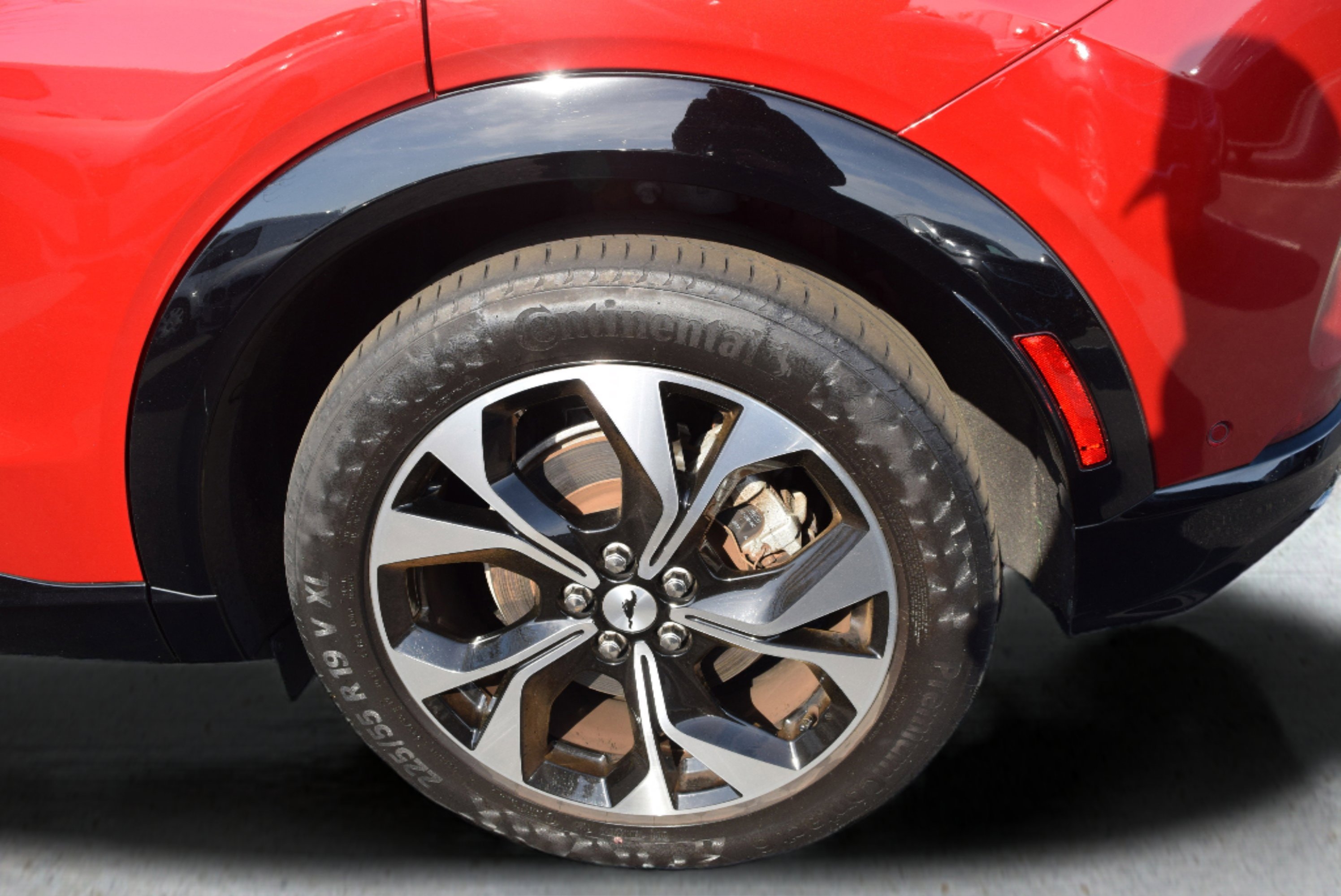 Certified 2022 Ford Mustang Mach-E Premium AWD/4WD image 6