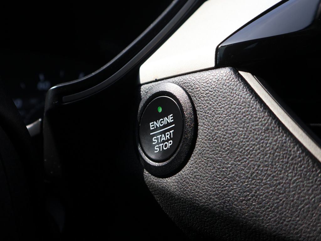 Certified 2022 Ford Escape SEL FWD image 32