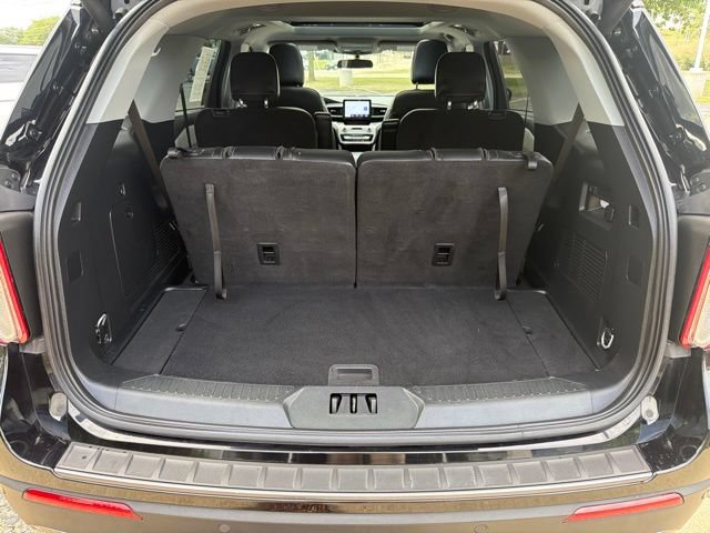 Certified 2023 Ford Explorer XLT w/ Equipment Group 202A AWD/4WD image 27