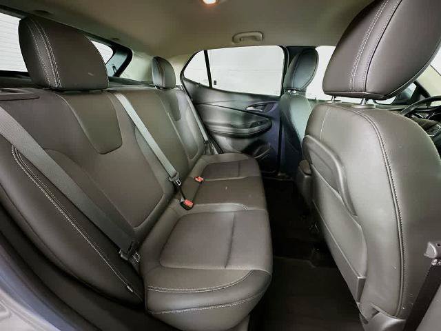 Used 2023 Buick Encore GX Preferred w/ Cold Weather Comfort Package AWD/4WD image 30