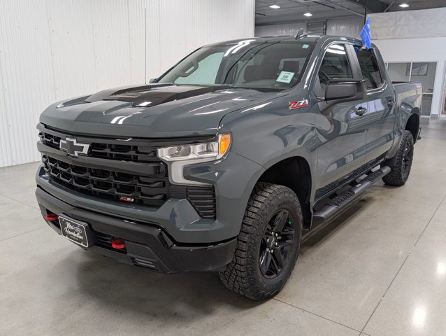 Used 2025 Chevrolet Silverado 1500 LT Trail Boss w/ Protection Package image 4