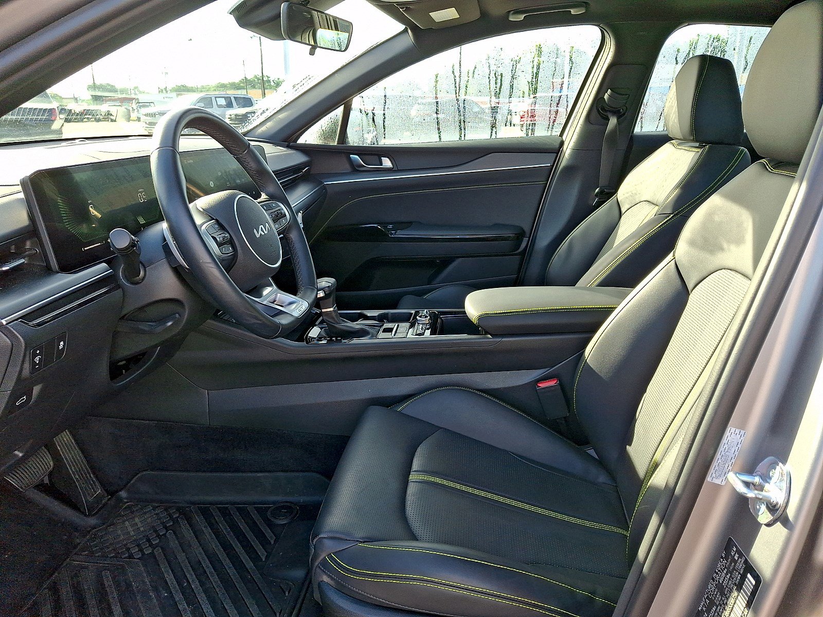 Used 2025 Kia K5 GT FWD image 12