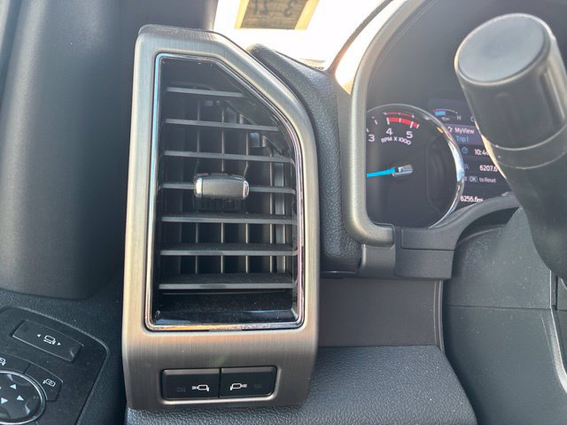 Certified 2022 Ford F250 Platinum w/ Tremor Off-Road Package AWD/4WD image 26