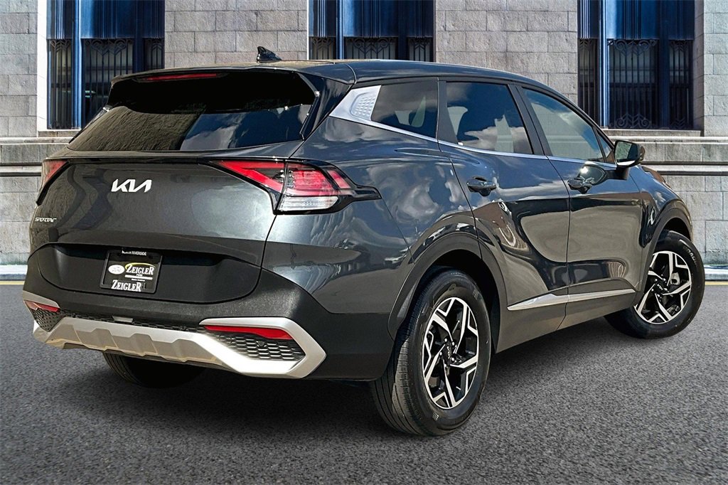 Used 2024 Kia Sportage LX image 11