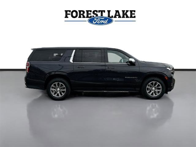 Used 2023 Chevrolet Suburban Premier image 8