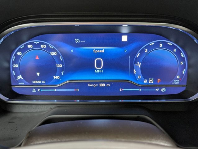 Used 2023 Chevrolet Suburban Z71 w/ Luxury Package image 7