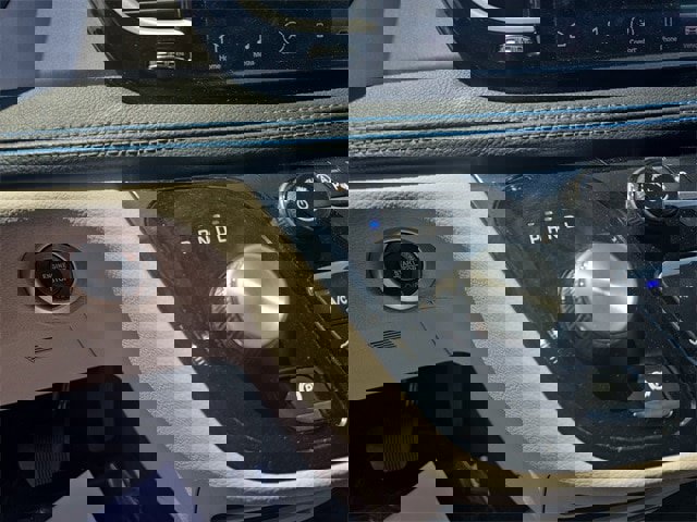 Used 2021 Chrysler Pacifica Touring image 18