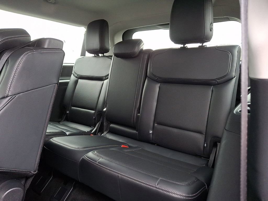 Certified 2025 Ford Expedition Max Platinum image 11