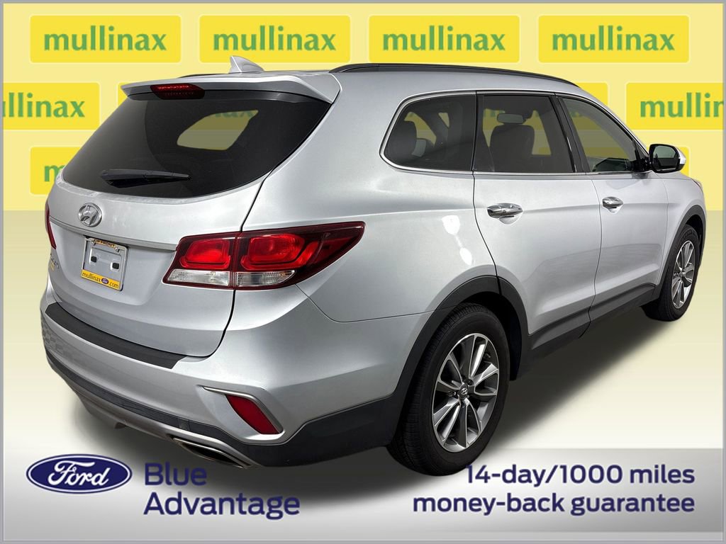 Used 2017 Hyundai Santa Fe SE w/ Cargo Package FWD image 4