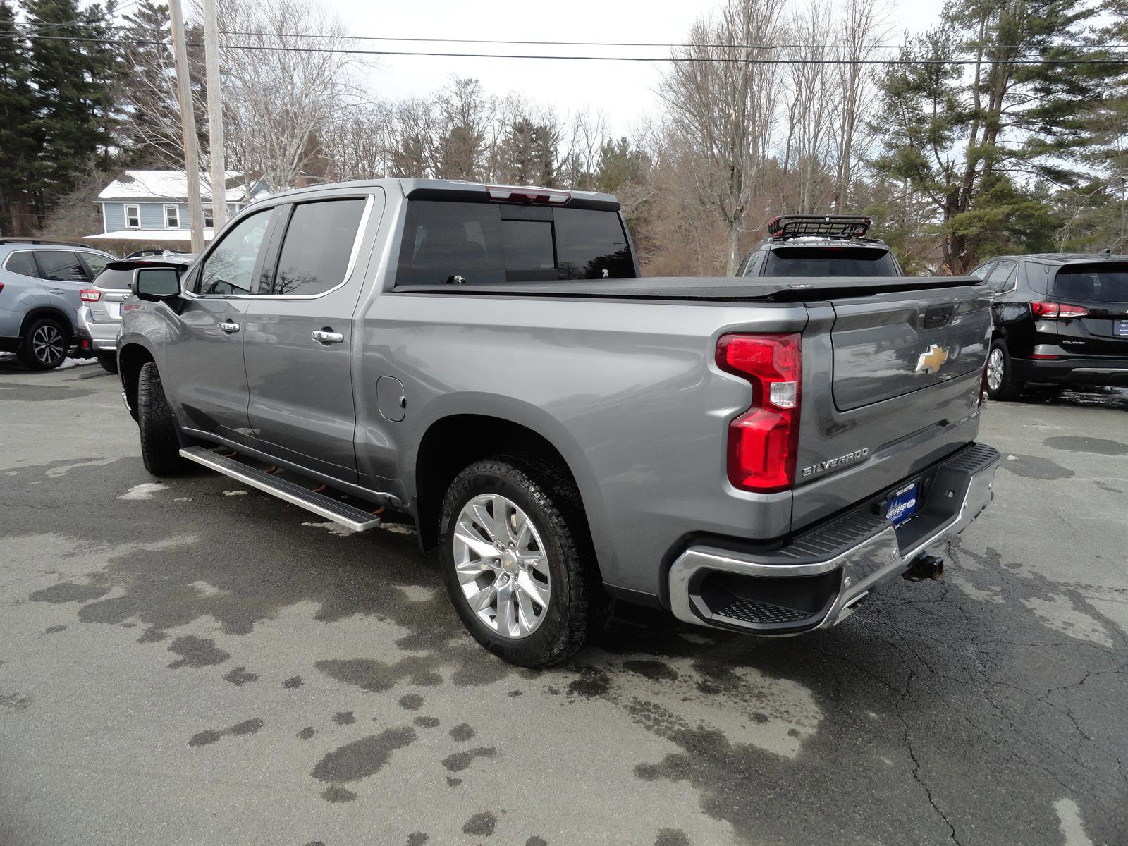 Used 2022 Chevrolet Silverado 1500 LTZ w/ LTZ Premium Package image 3