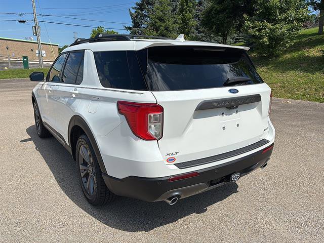 Certified 2024 Ford Explorer XLT w/ Equipment Group 202A AWD/4WD image 2