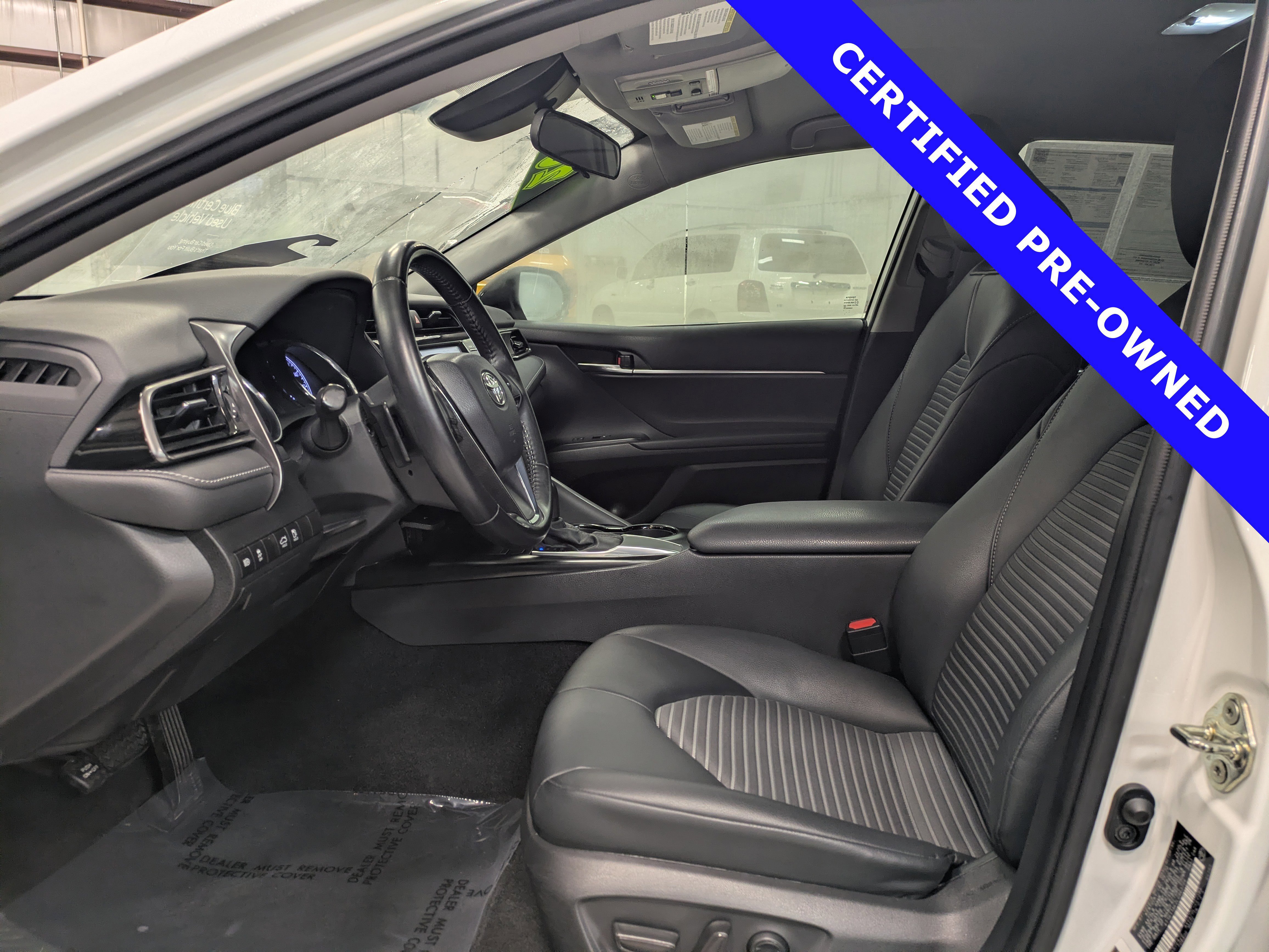 Used 2020 Toyota Camry SE image 26