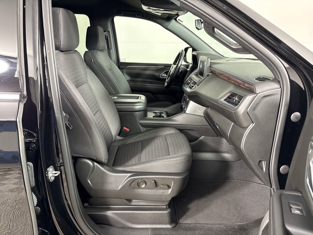 Used 2023 Chevrolet Suburban LS AWD/4WD image 7