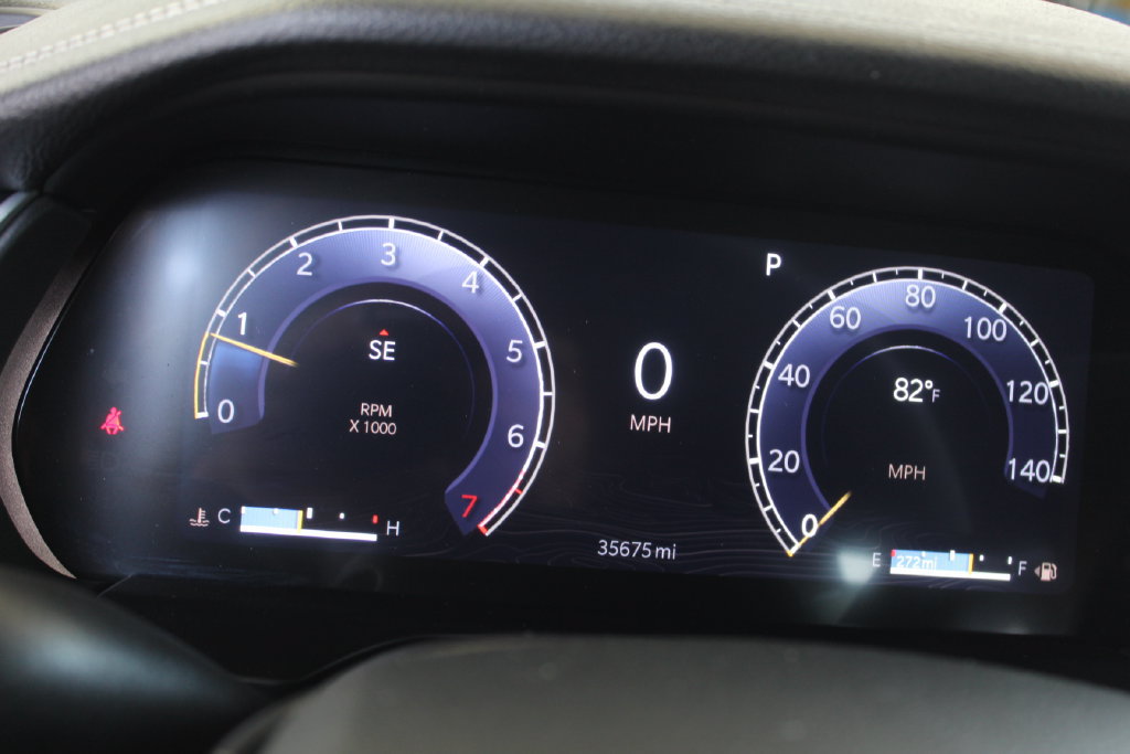 Used 2024 Jeep Grand Cherokee Limited RWD image 11