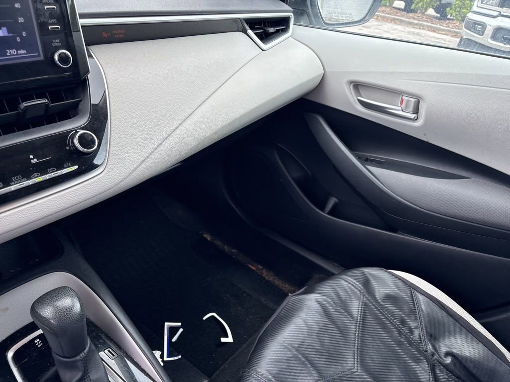 Used 2020 Toyota Corolla LE image 14