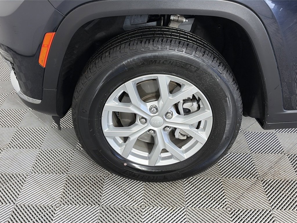 Used 2023 Jeep Grand Cherokee L Limited image 8