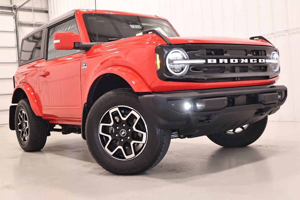 Certified 2022 Ford Bronco Outer Banks AWD/4WD image 37