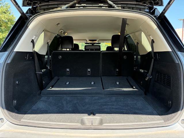 Used 2022 Nissan Pathfinder SL w/ SL Black Package image 32