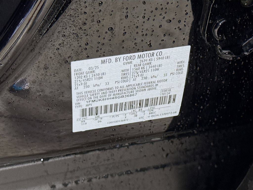 Certified 2025 Ford Explorer Platinum w/ LUX Leather Package AWD/4WD image 35