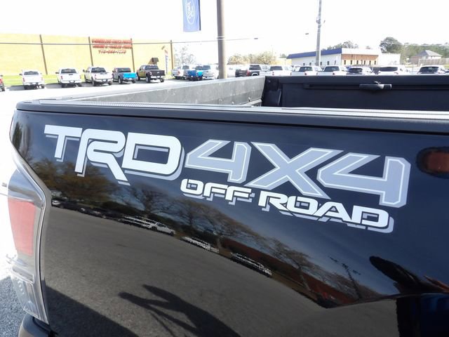 Used 2023 Toyota Tacoma TRD Off-Road w/ Technology Package image 19