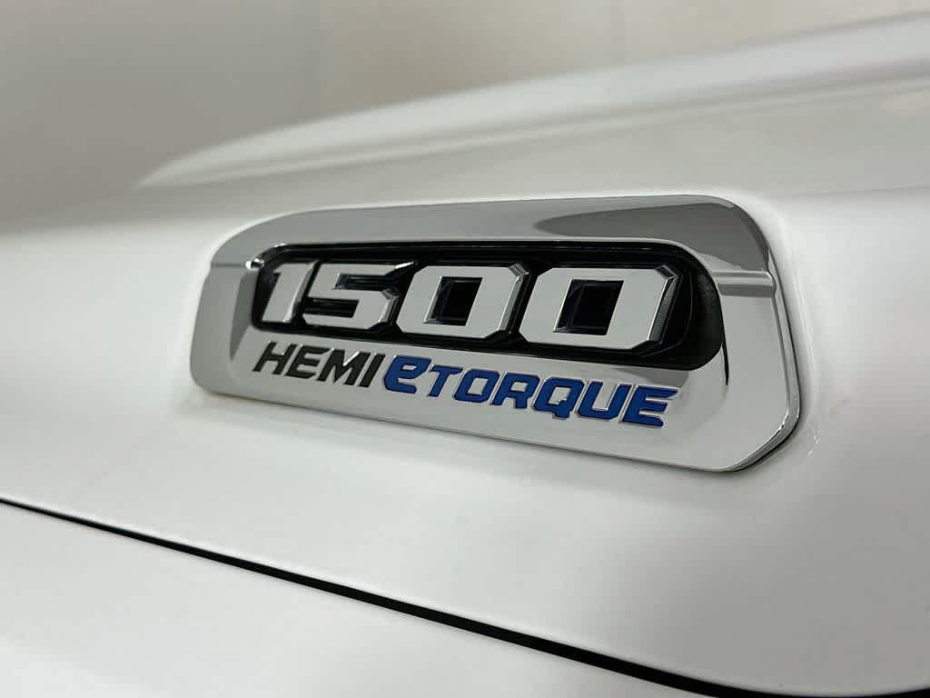 Used 2023 RAM 1500 Laramie AWD/4WD image 7