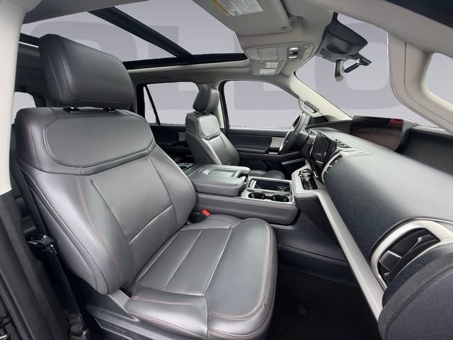 Certified 2025 Ford Expedition Active AWD/4WD image 17