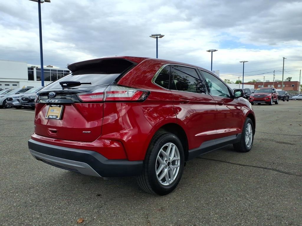 Certified 2024 Ford Edge SEL AWD/4WD image 6