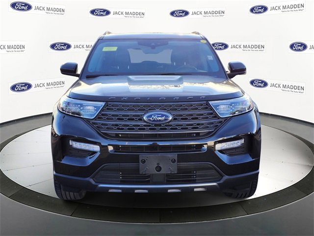 Certified 2022 Ford Explorer XLT w/ Equipment Group 202A image 8
