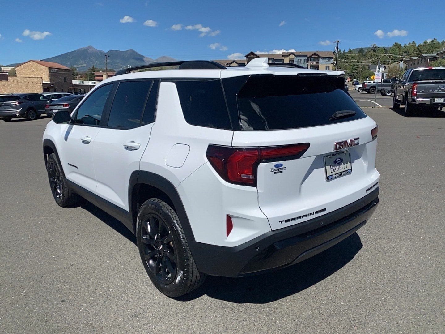 Used 2026 GMC Terrain Elevation w/ Elevation Premium Package AWD/4WD image 7